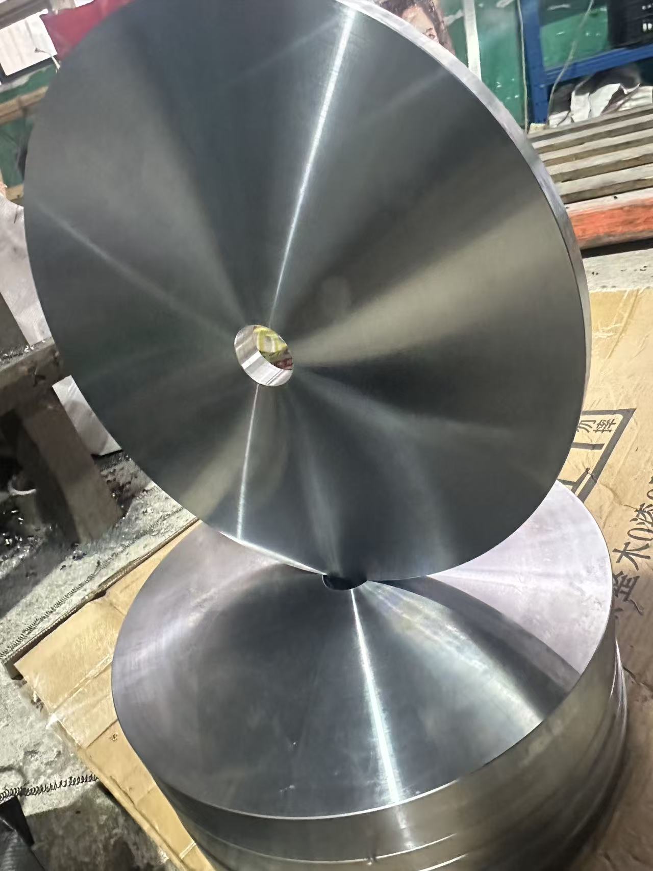 高精度金属圆盘(锻打铝饼 / 合金圆锻件)(图1) 高精度金属圆盘(锻打铝饼 / 合金圆锻件)(图1)